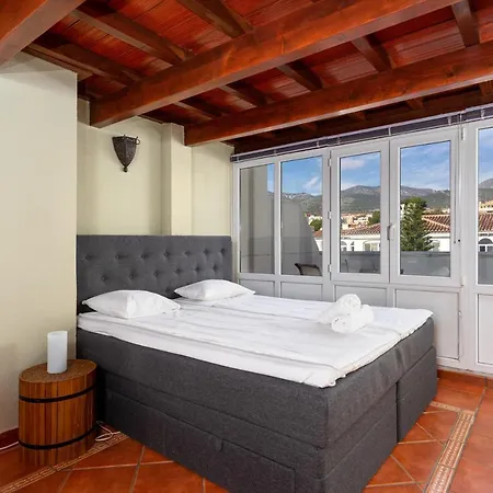 Penthouse With Seaview By Costarentals - Ref 08 Апартаменти *