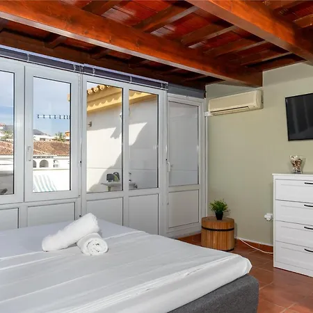 Penthouse With Seaview By Costarentals - Ref 08 *