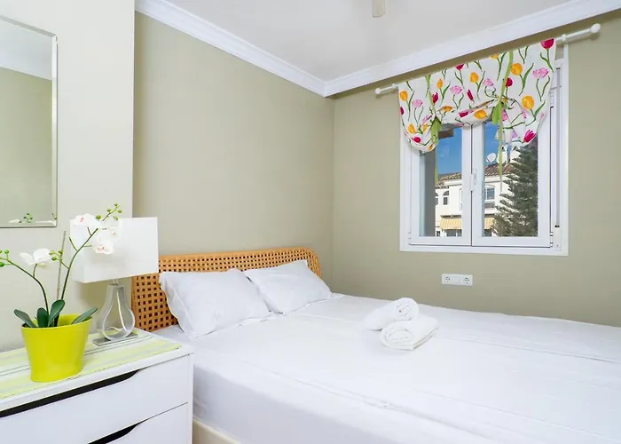 Penthouse With Seaview By Costarentals - Ref 08