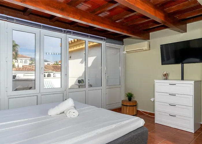 Penthouse With Seaview By Costarentals - Ref 08 *